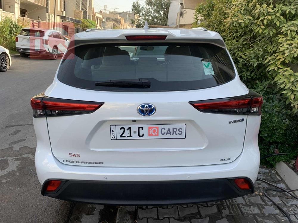 تۆیۆتا هایلاندەر